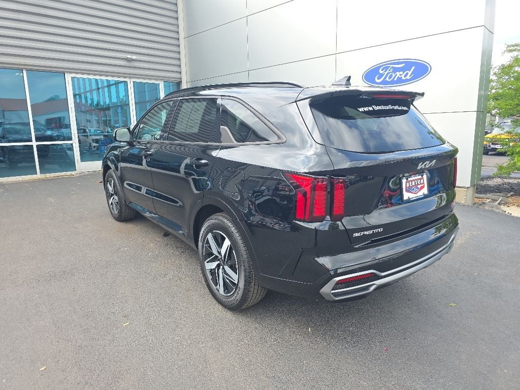 2023 Kia Sorento S
