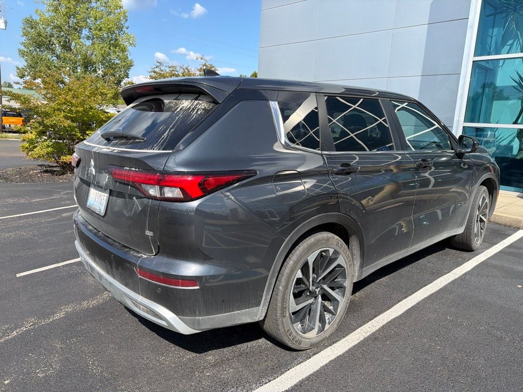 2024 Mitsubishi Outlander SE