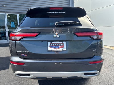 2024 Mitsubishi Outlander SE