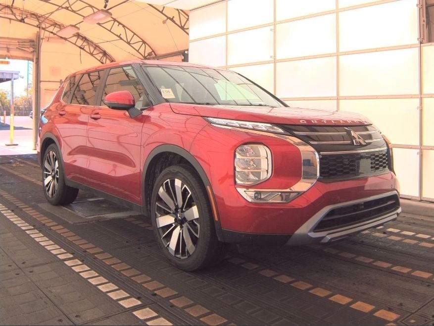 2025 Mitsubishi Outlander SE