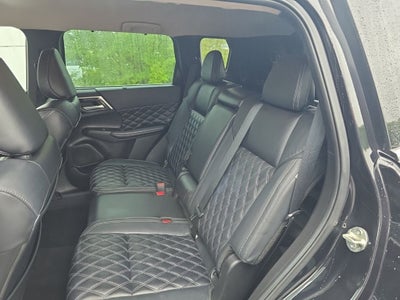 2023 Mitsubishi Outlander SEL