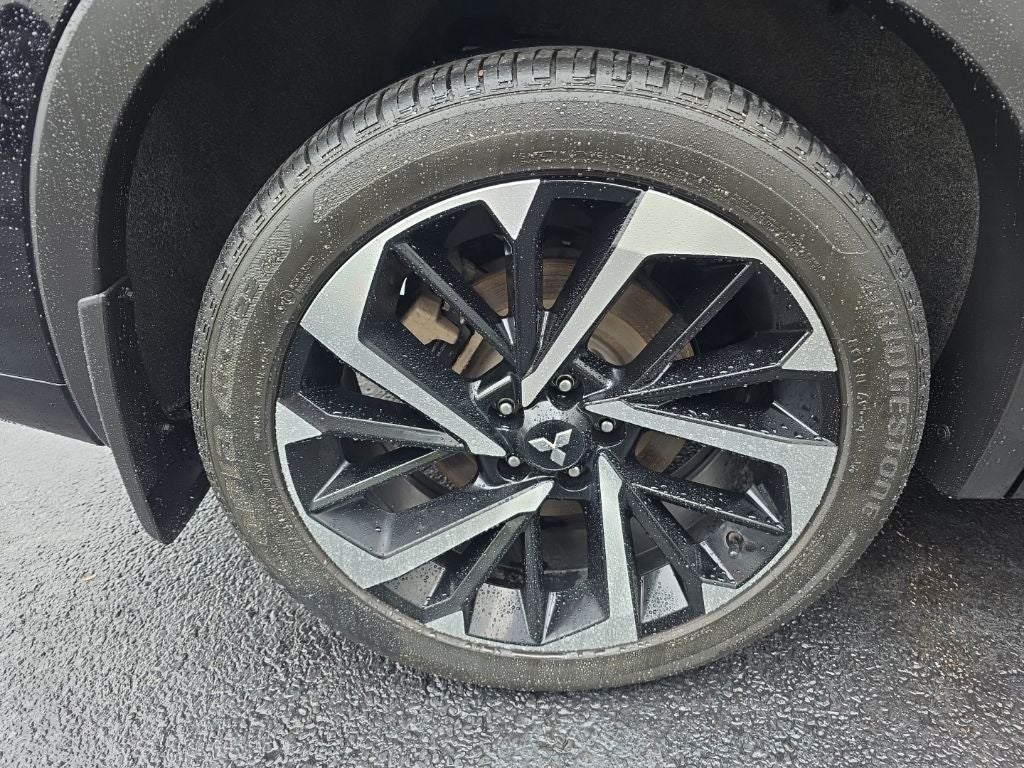2023 Mitsubishi Outlander SEL
