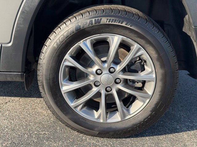 2021 Jeep Cherokee Latitude Lux