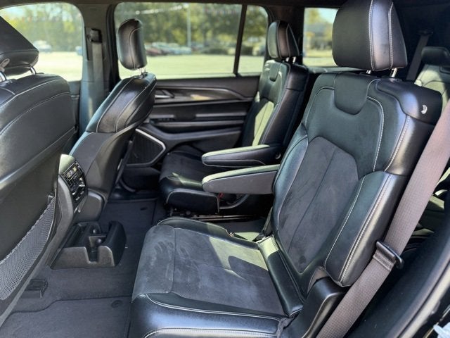 2022 Jeep Grand Cherokee L Altitude