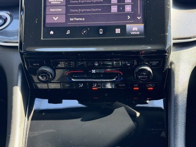 2022 Jeep Grand Cherokee L Altitude