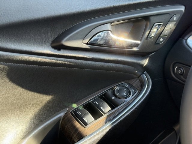 2025 Chevrolet Malibu 2LT