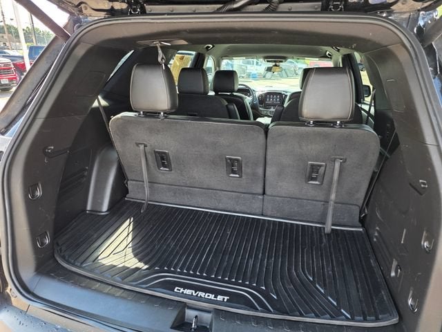 2022 Chevrolet Traverse LT Leather