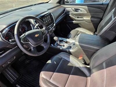 2022 Chevrolet Traverse LT Leather