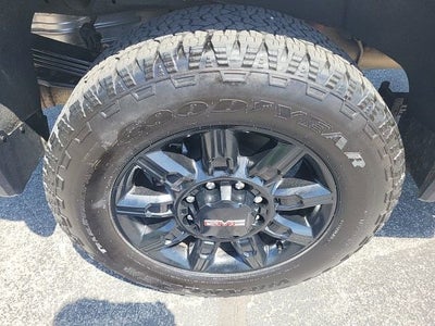 2025 GMC Sierra 2500 HD AT4