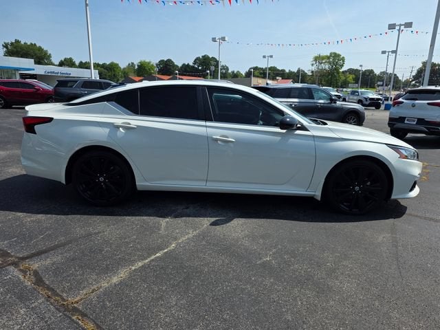 2022 Nissan Altima 2.5 SR