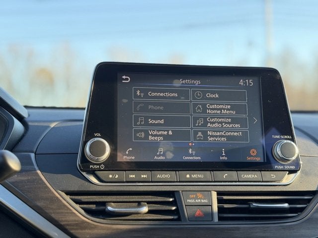 2025 Nissan Altima SV