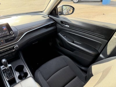 2025 Nissan Altima SV