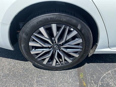 2025 Nissan Altima SV