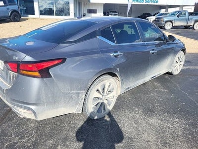 2022 Nissan Altima 2.5 SV