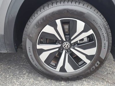 2025 Volkswagen Atlas 2.0T SE