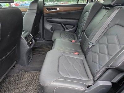 2025 Volkswagen Atlas 2.0T SE