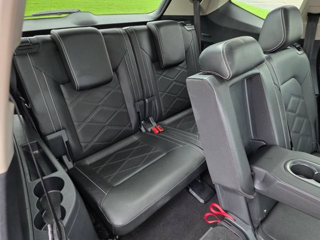 2025 Volkswagen Atlas 2.0T SE