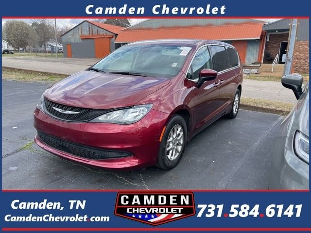 2023 Chrysler Voyager LX