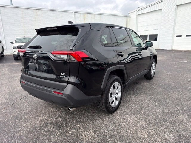 2025 Toyota RAV4 LE