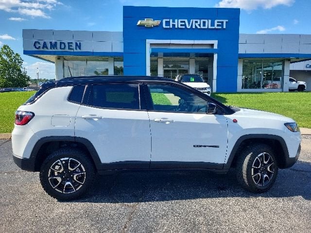 2025 Jeep Compass Trailhawk