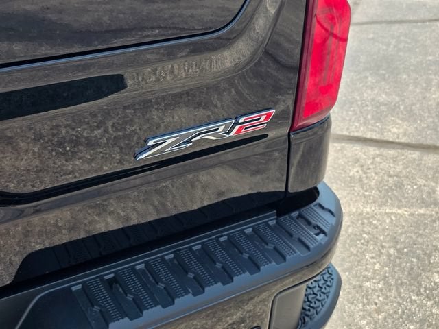 2026 Chevrolet Silverado 1500 ZR2 - Photo 11