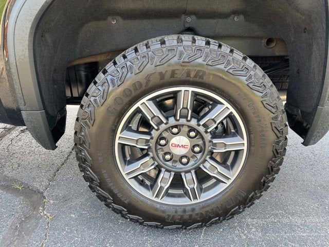 2025 GMC Sierra 1500 AT4