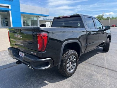 2025 GMC Sierra 1500 AT4