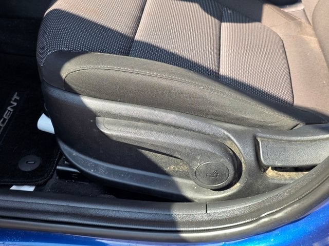2022 Hyundai Accent SE