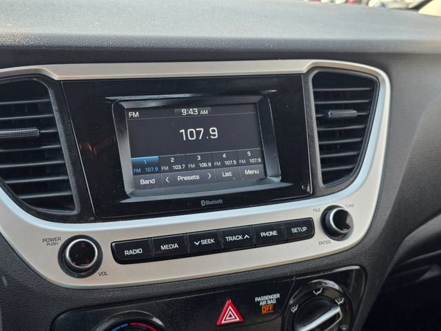 2022 Hyundai Accent SE