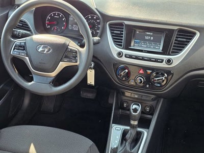 2022 Hyundai Accent SE