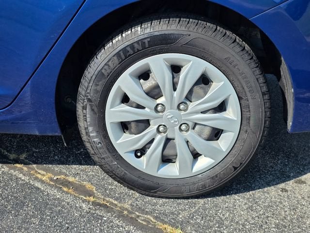 2022 Hyundai Accent SE