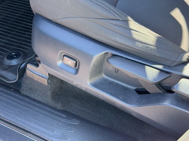 2025 Toyota Tacoma 4WD SR