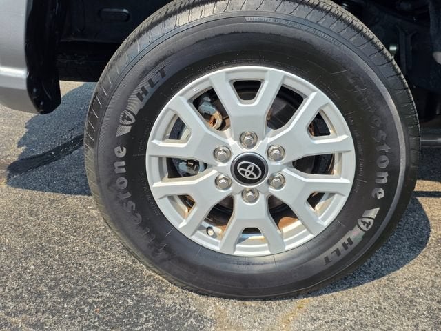 2024 Toyota Tacoma 4WD SR5