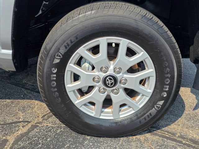 2024 Toyota Tacoma 4WD SR5