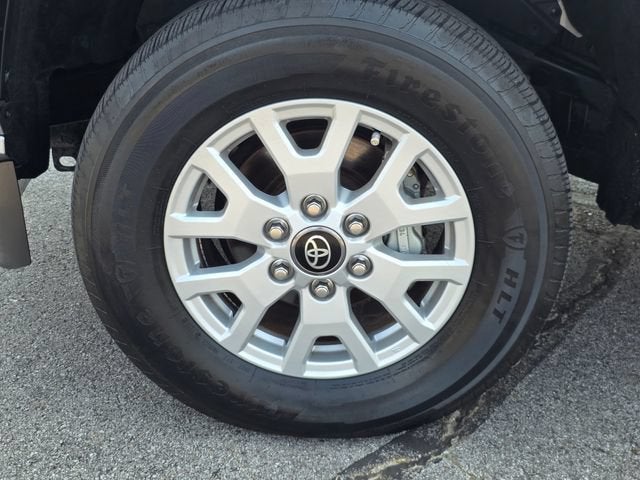 2024 Toyota Tacoma 4WD SR5