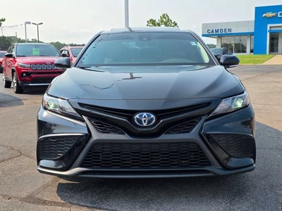 2024 Toyota Camry Hybrid SE