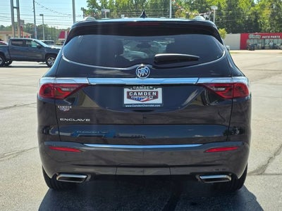 2022 Buick Enclave Essence