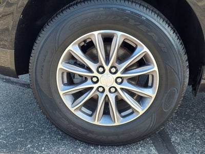 2022 Buick Enclave Essence