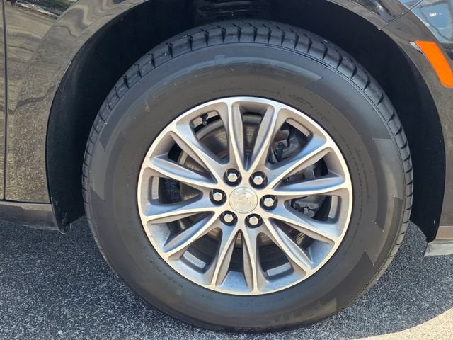 2022 Buick Enclave Essence
