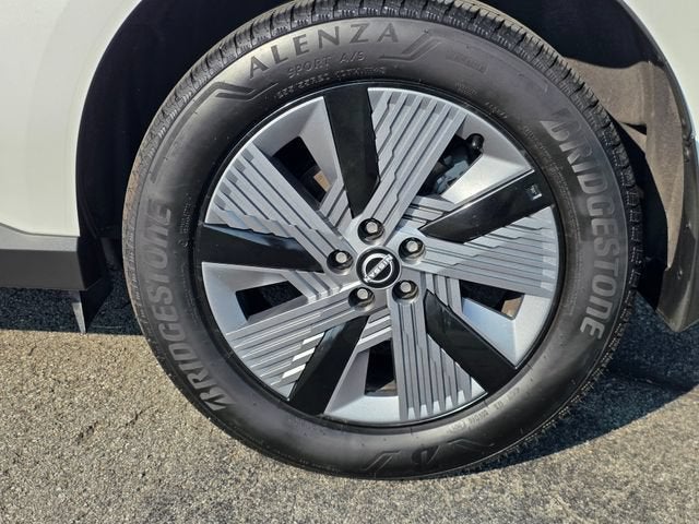 2025 Nissan MURANO SL Base