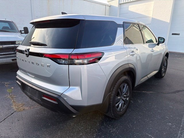2025 Nissan Pathfinder S