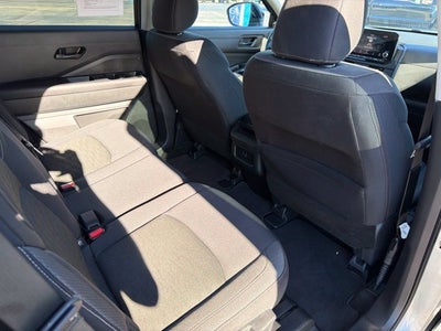 2025 Nissan Pathfinder S