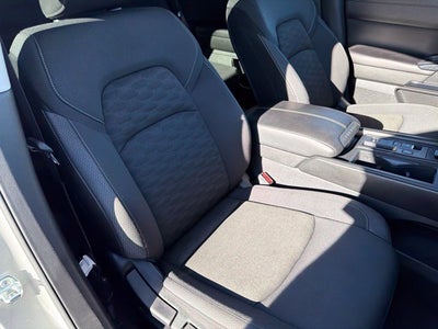 2025 Nissan Pathfinder S