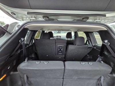 2024 Mitsubishi Outlander ES