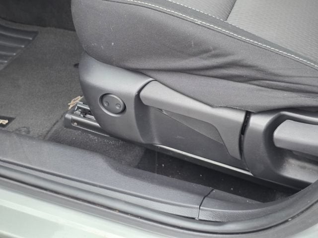2024 Mitsubishi Outlander ES