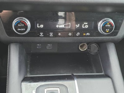 2024 Mitsubishi Outlander ES