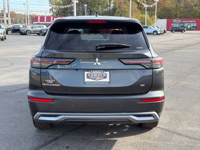 2025 Mitsubishi Outlander SE