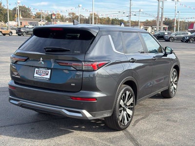 2025 Mitsubishi Outlander SE
