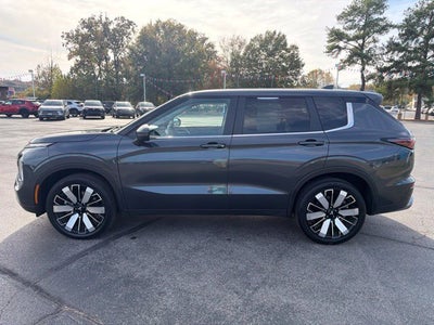 2025 Mitsubishi Outlander SE