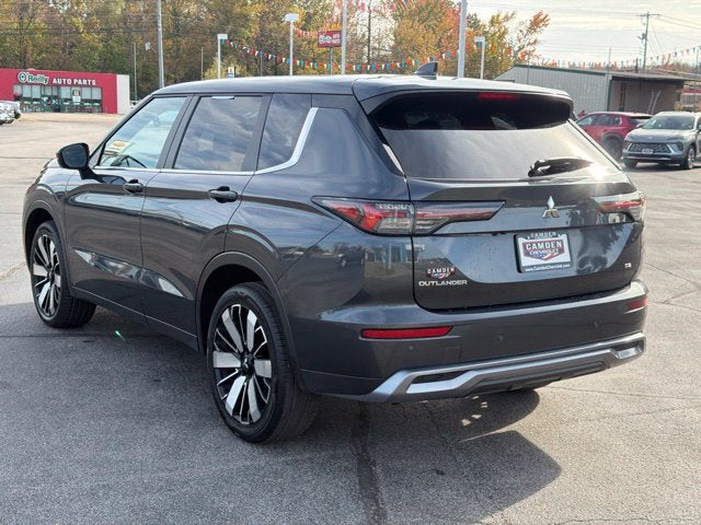 2025 Mitsubishi Outlander SE
